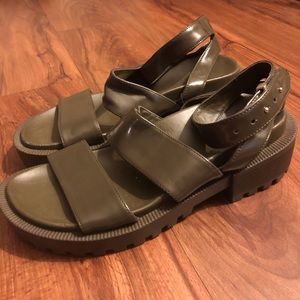 Olive green chunky sandal